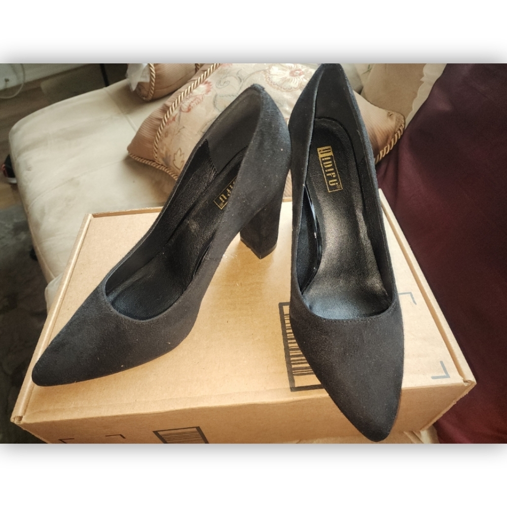 IDIFU Women's Classic Low Heels Dress Pumps 4Inch